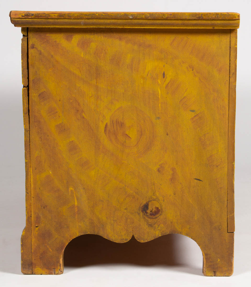 NEW ENGLAND PAINT-DECORATED PINE BLANKET CHEST