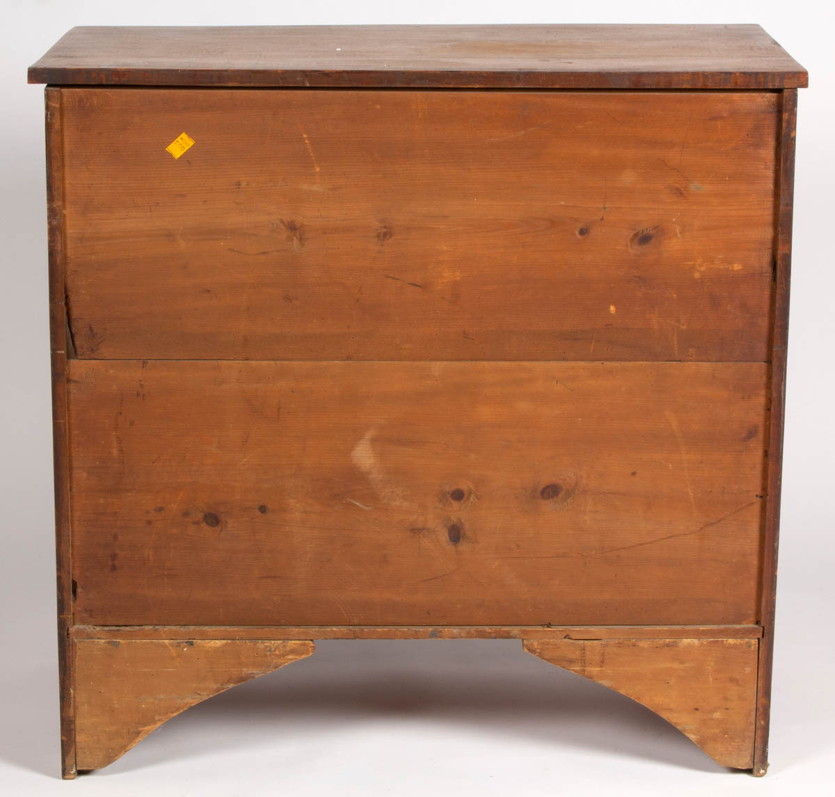 NEW ENGLAND FEDERAL FIGURED MAPLE CHEST OF DRAWERS