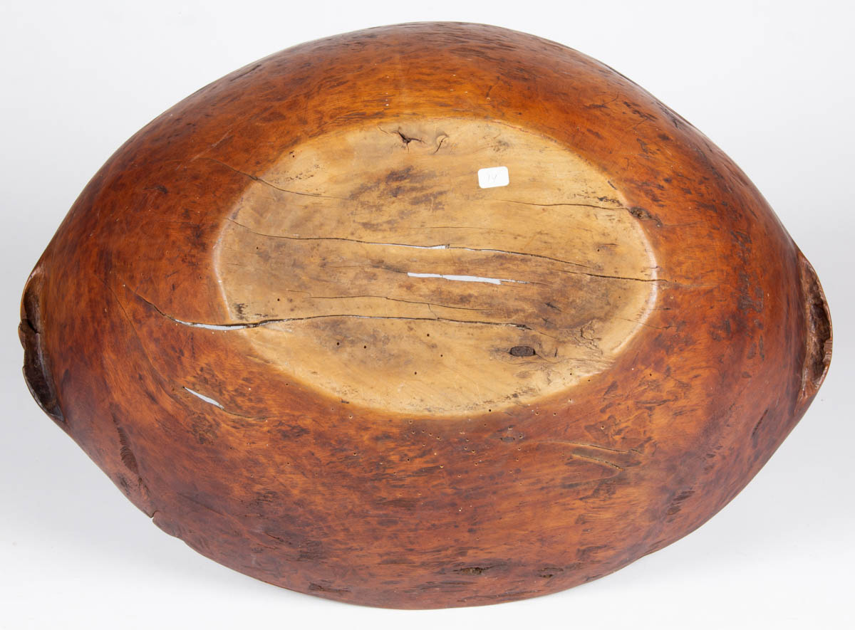 COUNTRY BURL TREENWARE BOWL WITH HANDLES