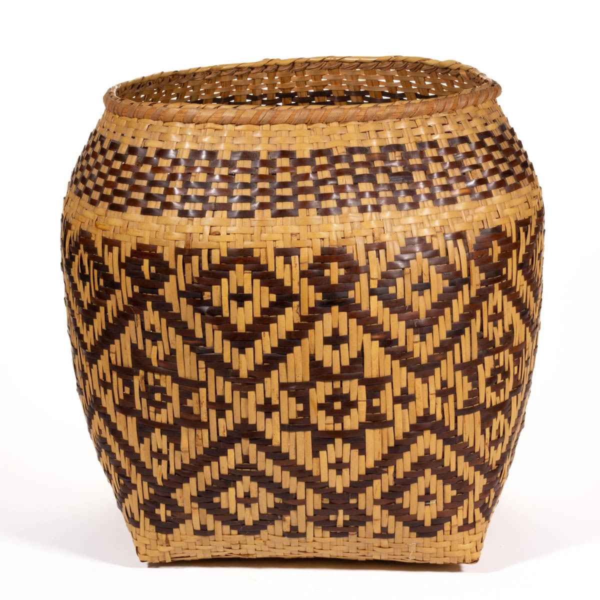 ROWENA BRADLEY (NORTH CAROLINA, 1922-2003) CHEROKEE DECORATED WOVEN-SPLINT WASTE BASKET