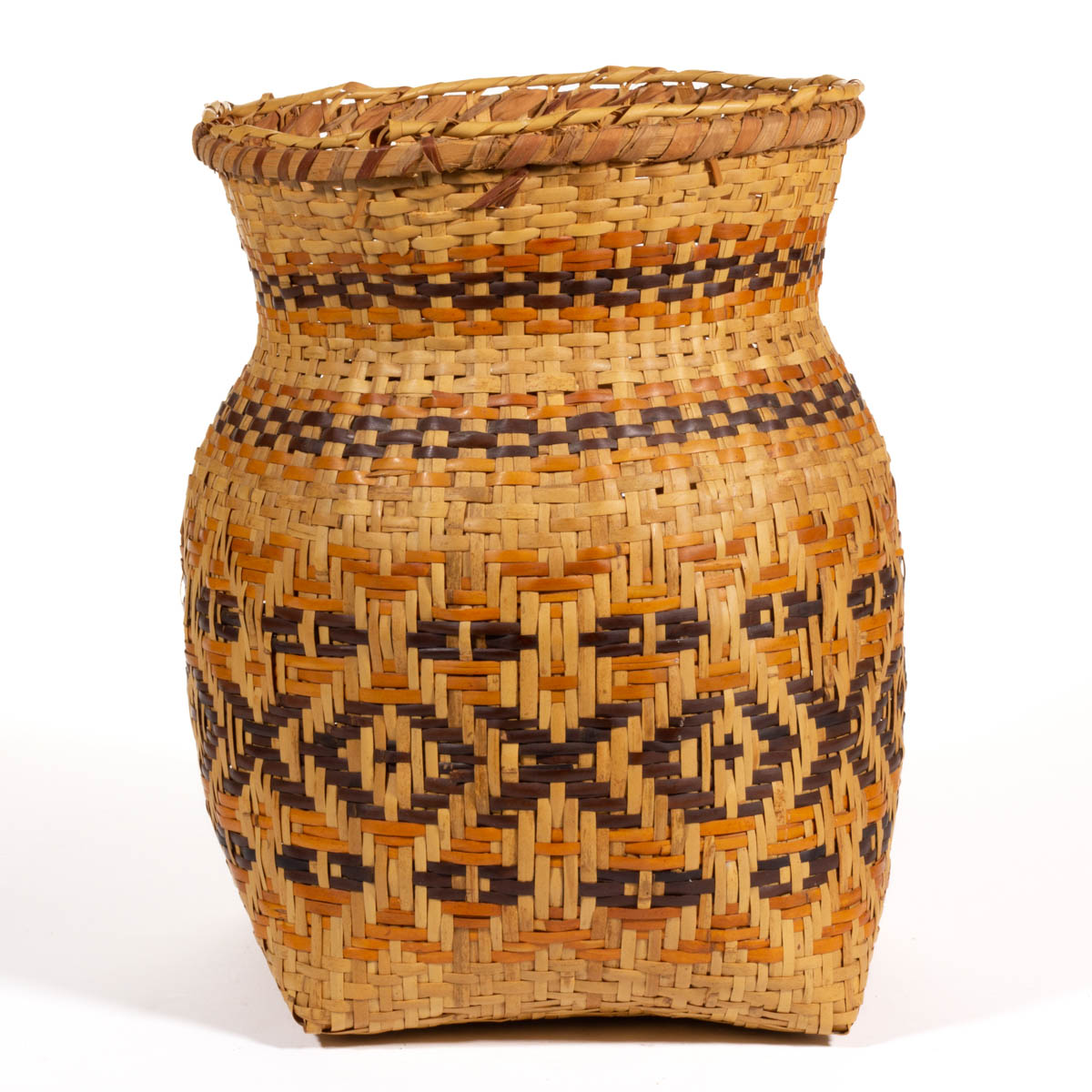 ROWENA BRADLEY (NORTH CAROLINA, 1922-2003) CHEROKEE DECORATED WOVEN-SPLINT BASKET