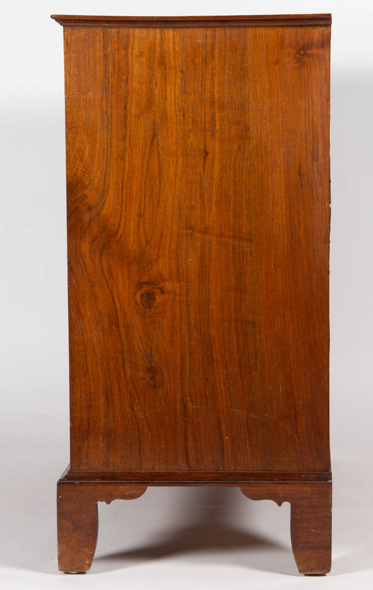 SOUTHERN CHIPPENDALE WALNUT CHEST OF DRAWERS