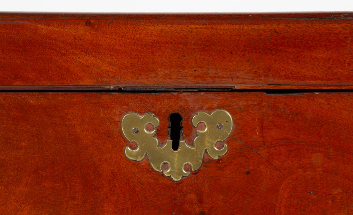 MID-ATLANTIC CHIPPENDALE MAHOGANY CELLARETTE