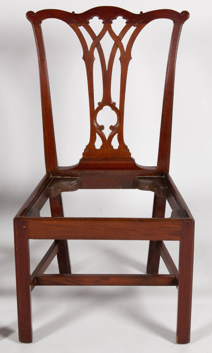 PHILADELPHIA CHIPPENDALE CARVED MAHOGANY NEAR PAIR OF SIDE CHAIRS