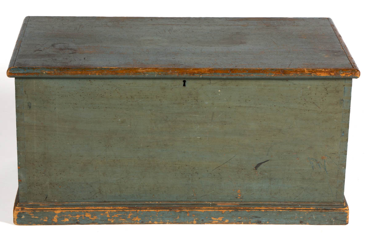 NEW ENGLAND PAINTED PINE BLANKET CHEST