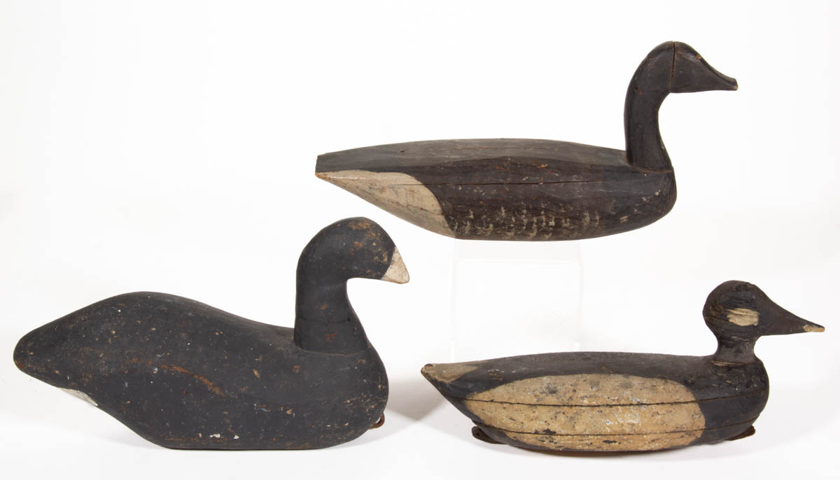 AMERICAN FOLK ART CARVED AND PAINTED DECOYS, LOT OF THREE