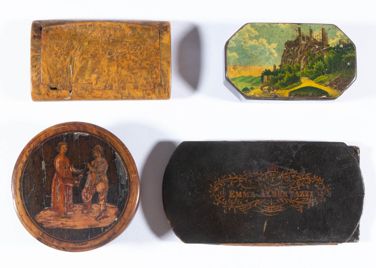 ASSORTED LACQUERED SNUFF / CHEROOT BOXES / CASES