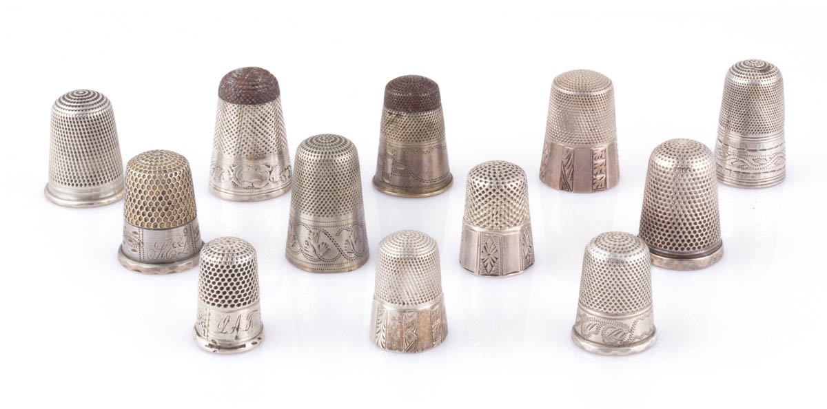 ENGLISH, AND POSSIBLY OTHER, SILVER / SILVER-LIKE SEWING THIMBLES, LOT OF 12