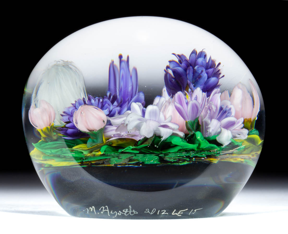 MELISSA AYOTTE (AMERICAN, B. 1971) MIXED BOUQUET LAMPWORK STUDIO ART GLASS PAPERWEIGHT