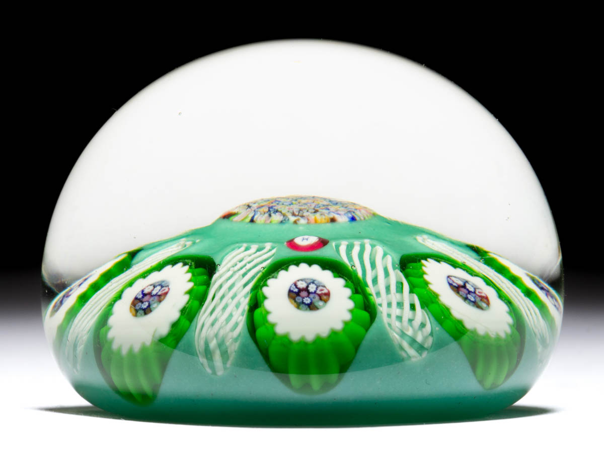 PAUL YSART (SCOTTISH, 1904-1979) MILLEFIORI MEDALLION ART GLASS MINIATURE PAPERWEIGHT
