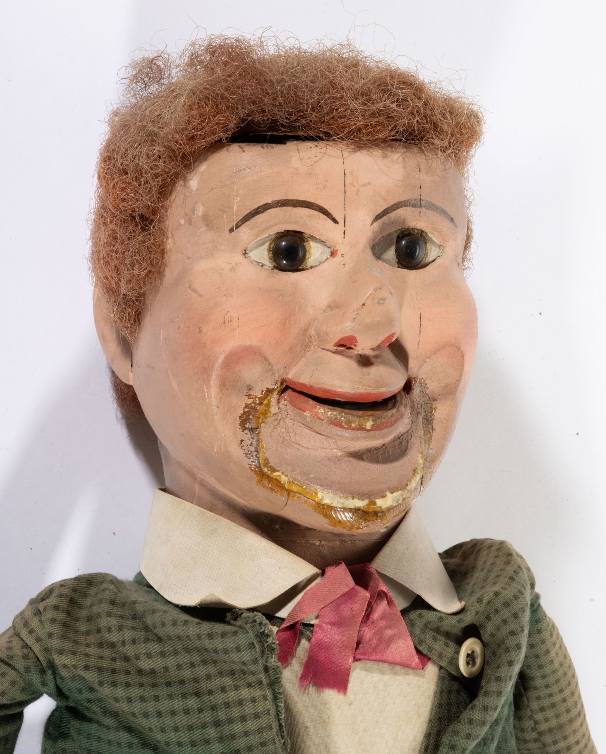 AMERICAN FOLK ART CARVED AND PAINTED VENTRILOQUIST DOLL / DUMMY,