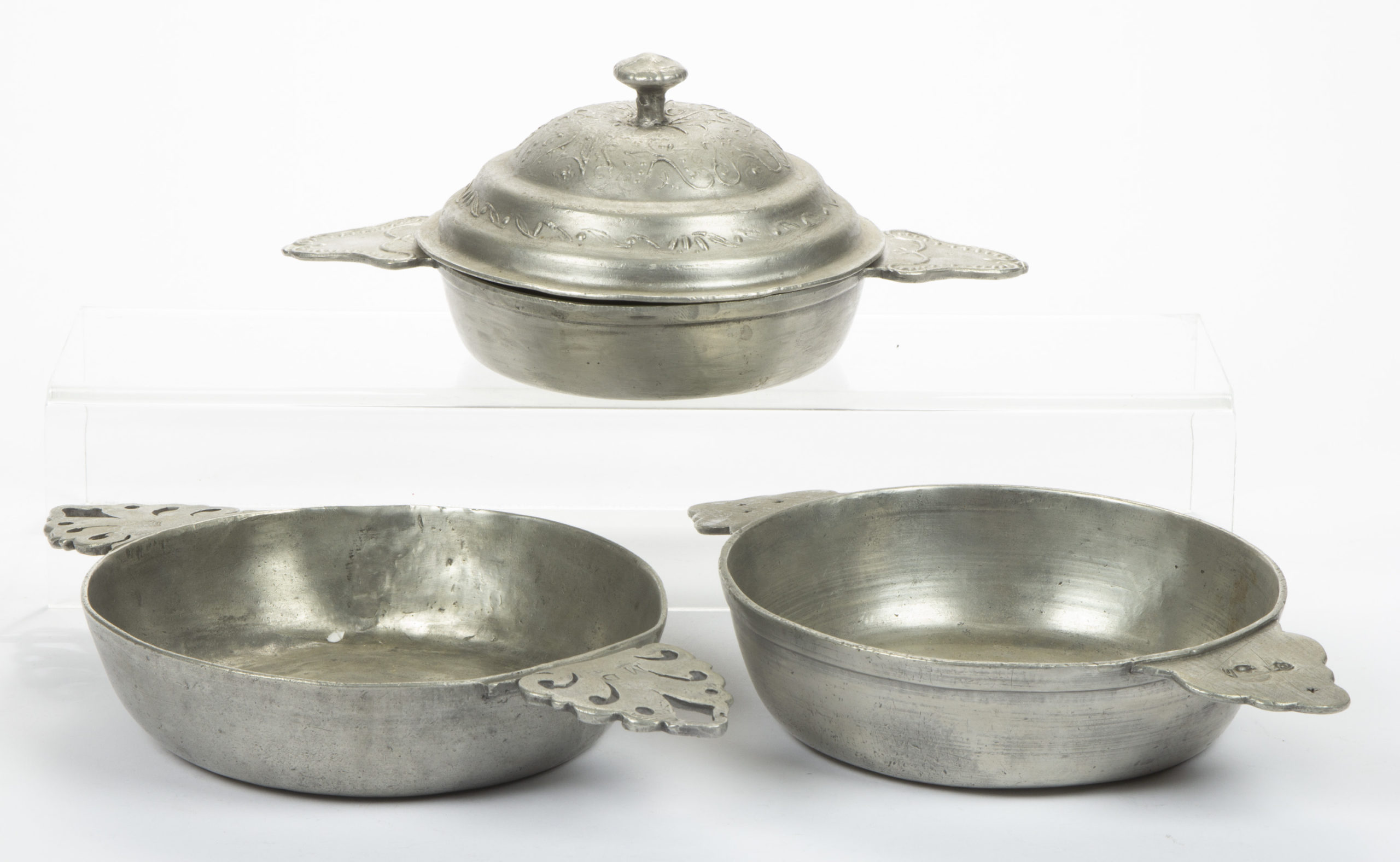 ASSORTED FRENCH PEWTER PORRINGERS / TROIS ECUELLES, LOT OF THREE,