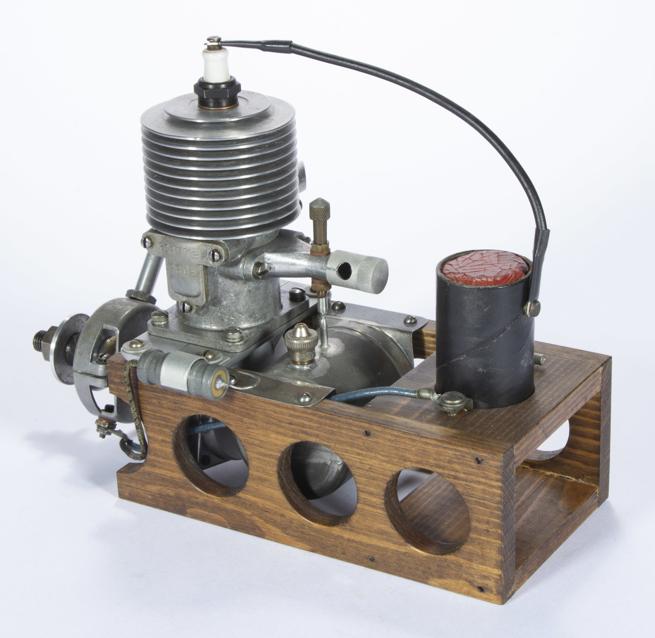FORSTER BROTHERS MODEL A / “LITTLE HERCULES” 1937 MODEL AIRPLANE ENGINE,