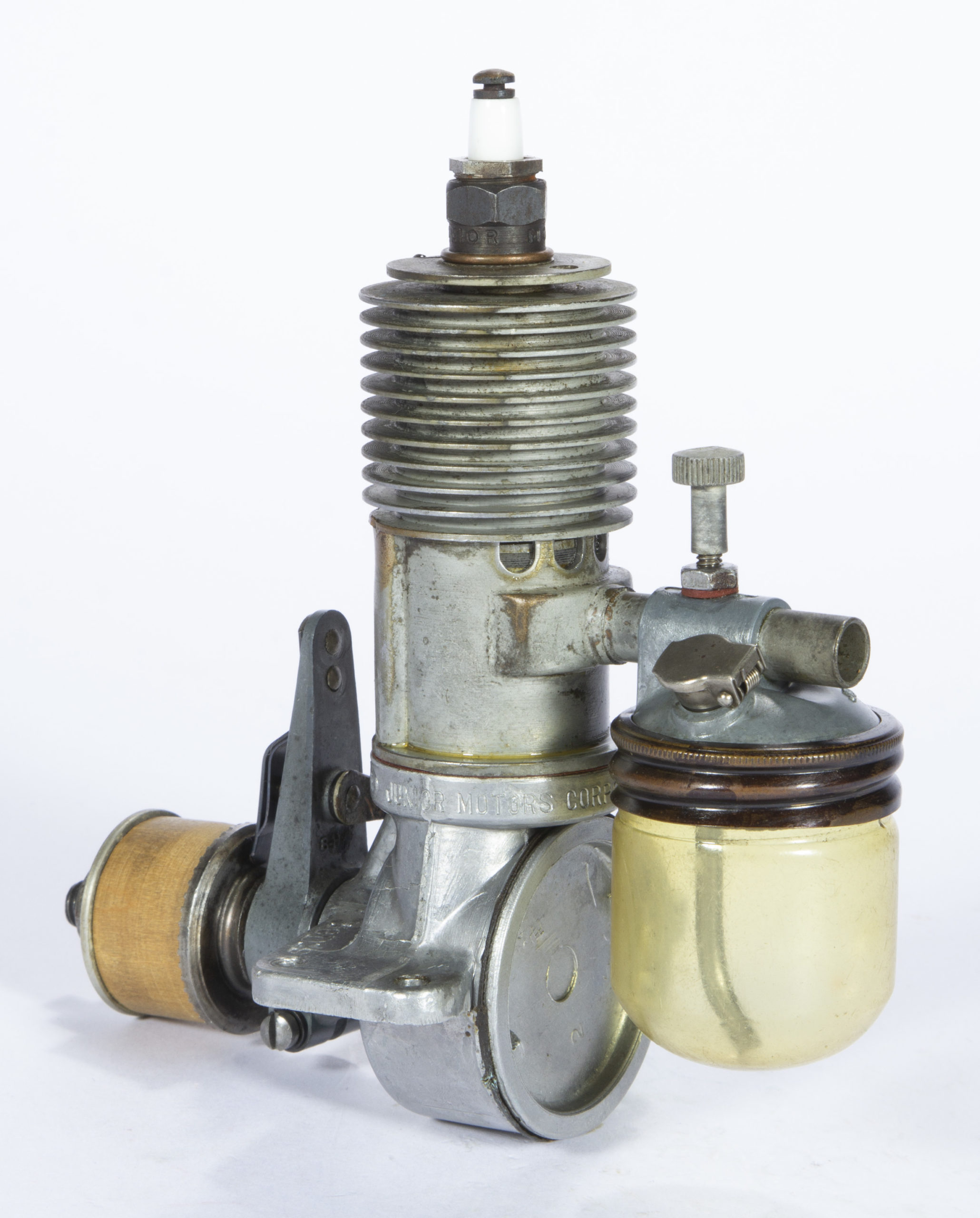 BROWN JUNIOR MOTORS MODEL NO. D 1939 MODEL AIRPLANE ENGINE,