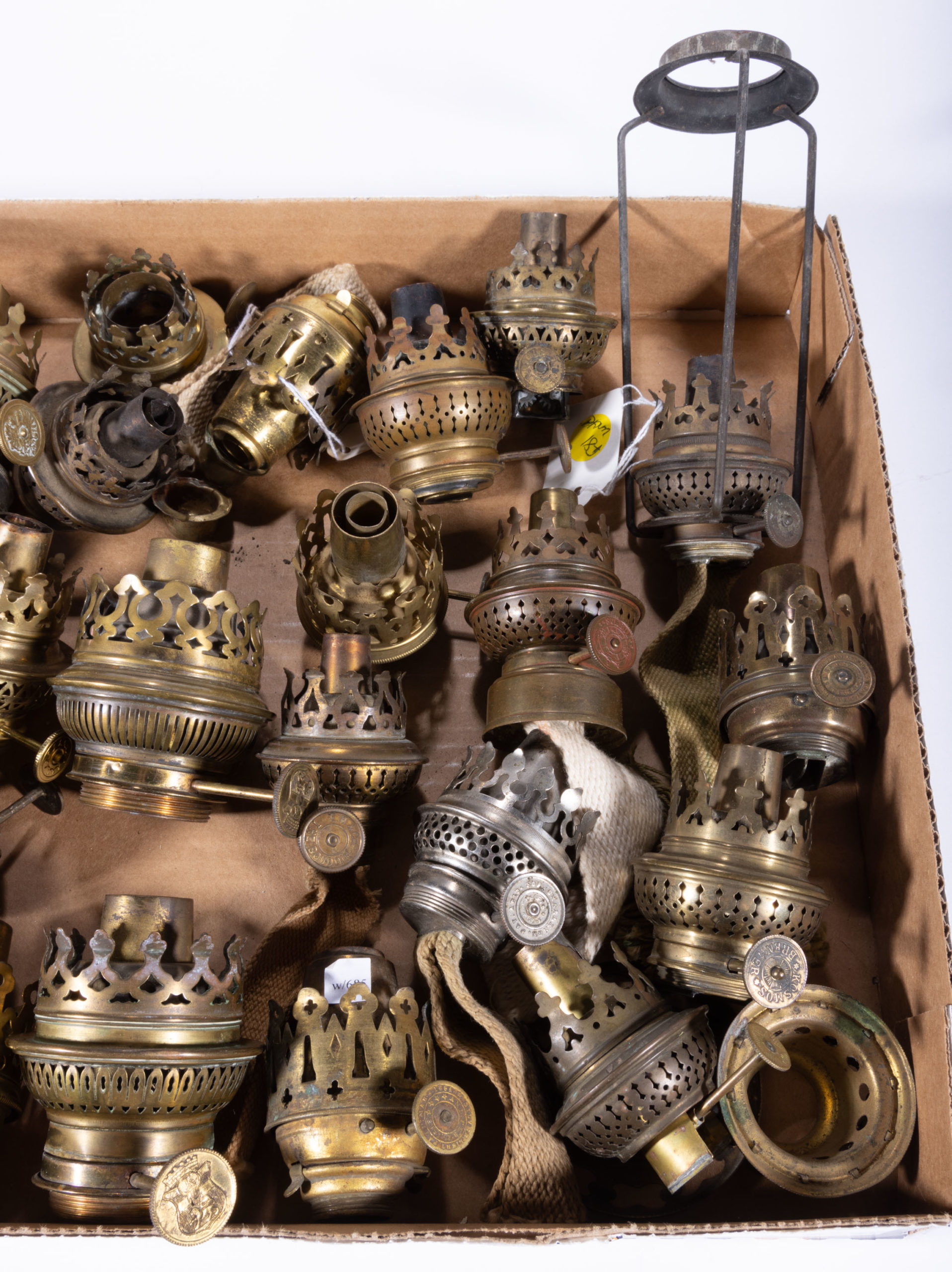 ASSORTED KOSMOS AND SIMILAR LAMP BURNERS, UNCOUNTED LOT,