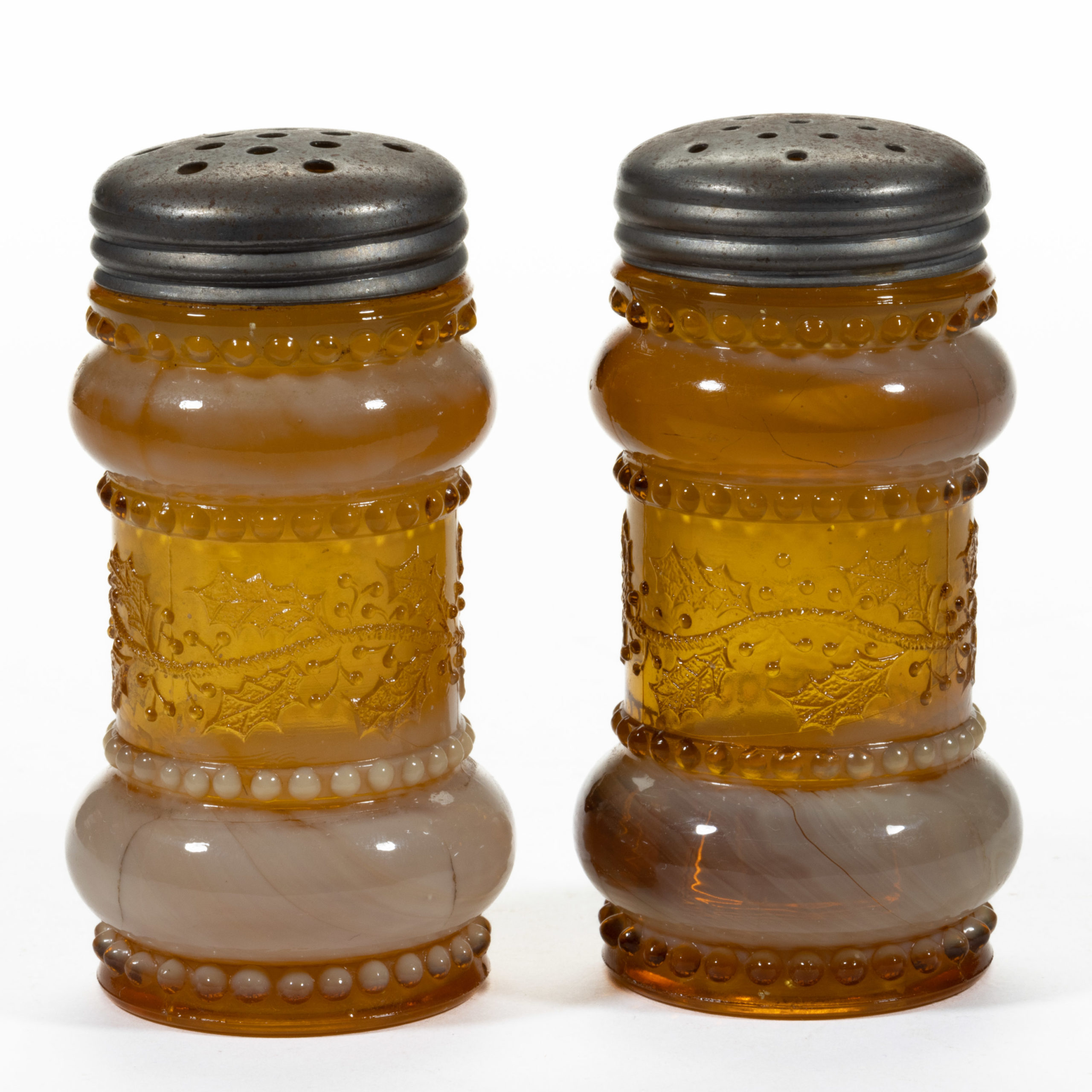 GREENTOWN NO. 450 / HOLLY AMBER SALT AND PEPPER SHAKER,