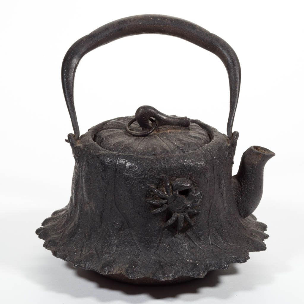 JAPANESE CAST IRON FIGURAL CRAB TETSUBIN TEAPOT