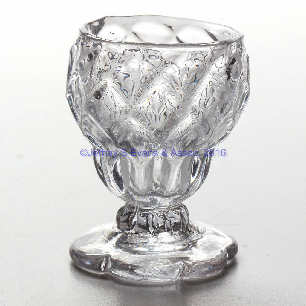 PATTERN MOLDED DIAMOND QUILT FOOTED OPEN SALT