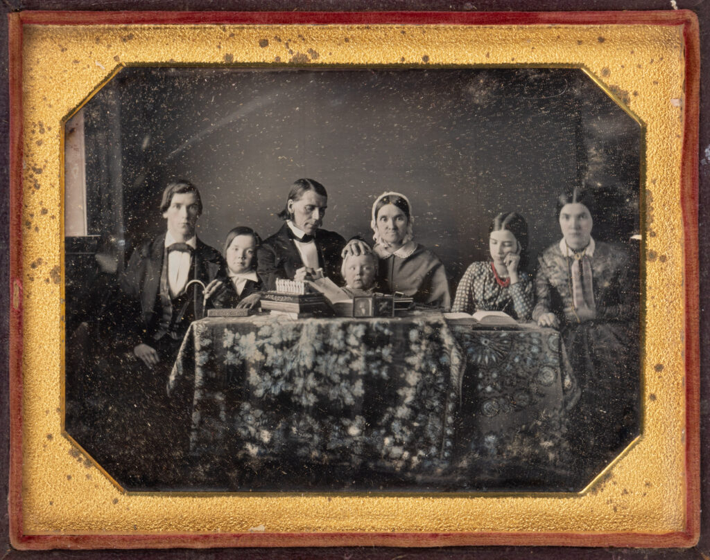 FROM PRIMITIVE TO POLITICAL, SUMMER AMERICANA SOARS AT JSE & ASSOCIATES